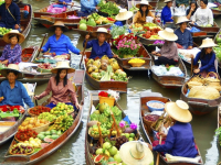 Top 5 Ngôi Chợ Lâu Đời Nhất Việt Nam