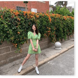 (Sẵn size [70-90 kg]) Váy Hoa Cổ Điển Xanh Lá&hellip;