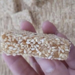 Kẹo Mè Xửng Déo Huế 200g – Đặc Sản Truyền&hellip;